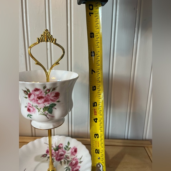 Vintage Tea Cup/ Saucer Stand - Picture 5 of 7